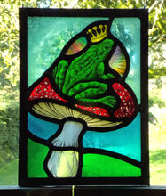 Load image into Gallery viewer, Frog Prince no.2/5